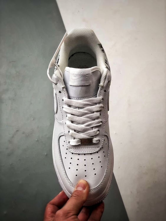 CDG x Sup x Air Force 1 Low Branco e Preto Graffiti - Vista 9