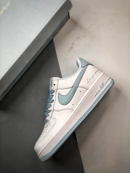 Drake x Air Force 1 Low Branco e Azul Gelo - Vista 8