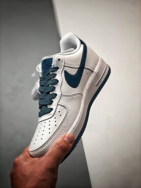 Drake x Air Force 1 Low Branco e Azul Lago - Vista 5