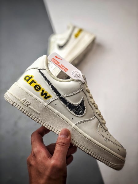 Drew x Air Force 1 Low Mescla Preto e Amarelo Grafite - Vista 8