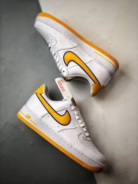 Kobe x Air Force 1 Low Branco, Amarelo e Roxo - Vista 6