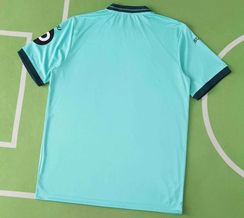 Wolves Away Jersey 25/26 - Vista 2