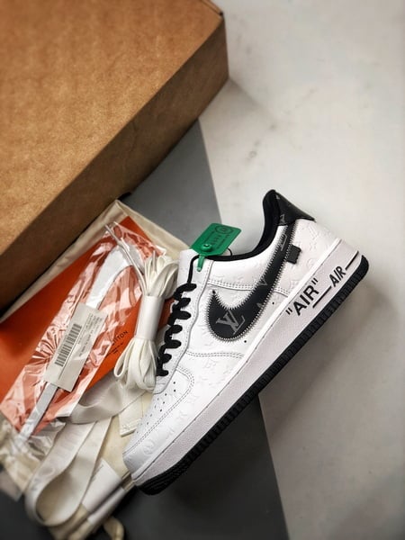 LV x Air Force 1 Low Colaboração Branco e Preto - Vista 8
