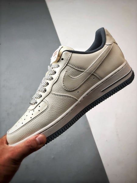LV x Air Force 1 Low 3M Branco e Cinza - Vista 5
