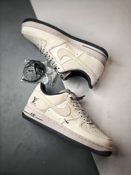 LV x Air Force 1 Low 3M Branco e Cinza - Vista 6