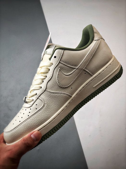 LV x Air Force 1 Low 3M Branco e Verde Refletivo - Vista 5