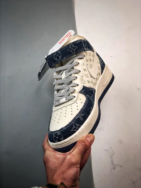 LV x Air Force 1 Mid Branco e Azul Denim - Vista 5