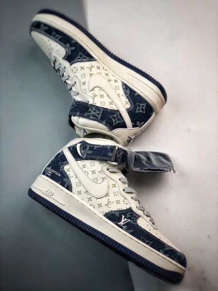 LV x Air Force 1 Mid Branco e Azul Denim - Vista 6
