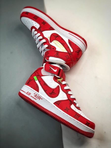LV x NK Air Force 1 Mid Colaboracao Branco e Vermelho - Vista 6