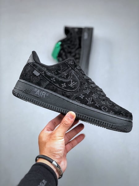 Louis Vuitton x Nike Air Force 1 Low - Vista 7
