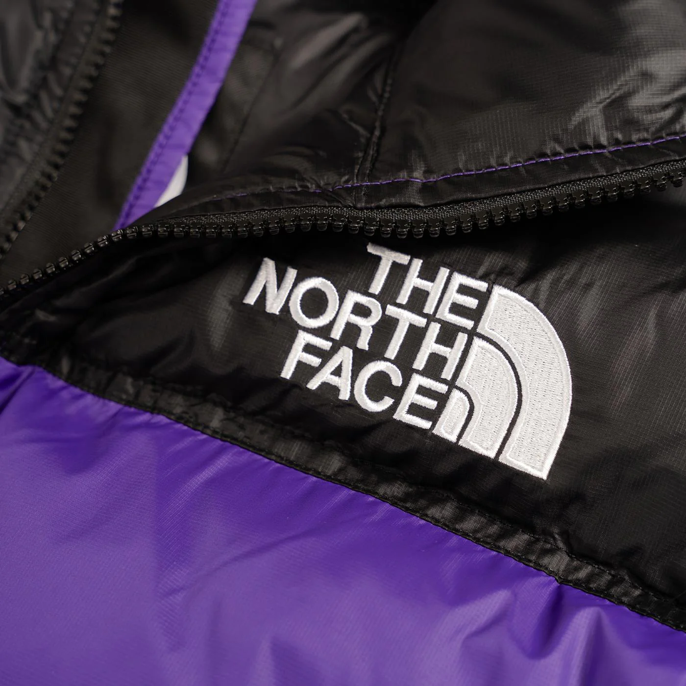 The North Face classic 700 mulher roxo  - Vista 3