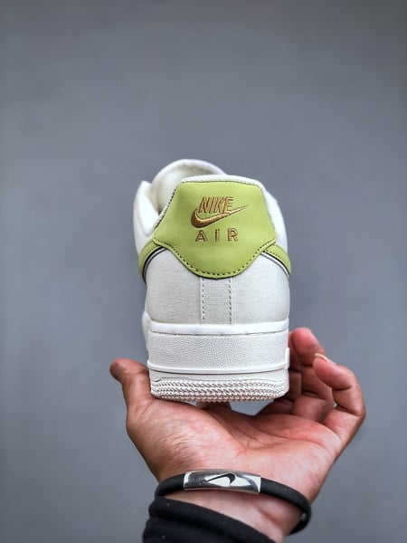 Nike Air Force 1 '07 Verde Maçã - Vista 5
