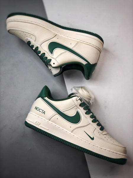 NOCTA x Air Force 1 Low Creme e Verde - Vista 6
