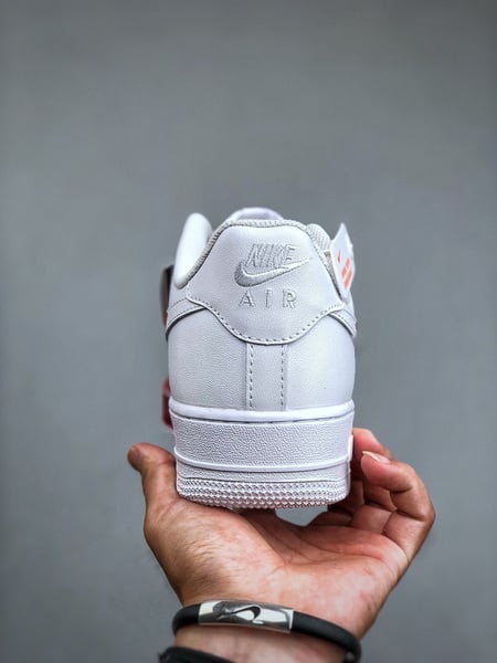 Nike Air Force 1 '07 Low Clássico - Vista 4