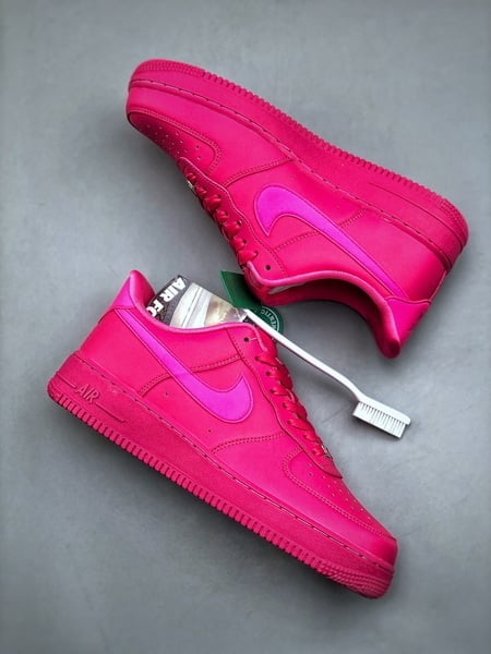 Nike Air Force 1 Low 07 Rosa Vibrante - Vista 2