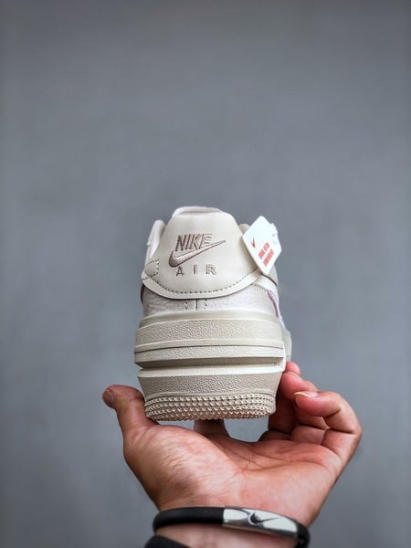 Nike Air Force 1 Low 07 PLT.AF.ORM - Vista 4