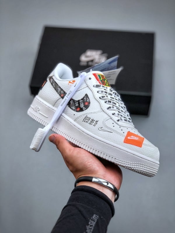 Nike Air Force 1 Low Branco Clássico - Vista 1