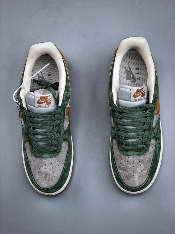 Nike Air Force 1 '07 Low UN Colaboração Verde Musgo - Vista 6