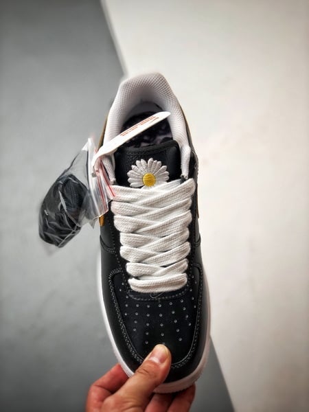 PEACEMINUSONE x NK Air Force 1 Low - Vista 9