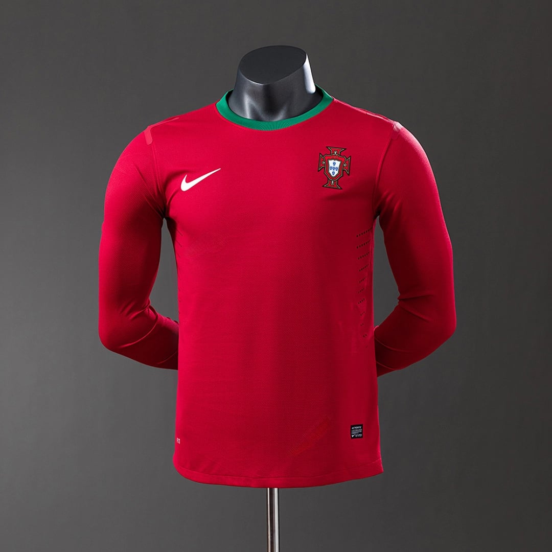 Camisola Principal do Portugal 2012 (Retro, Versao Jogador, Manga Longa) - Vista 1