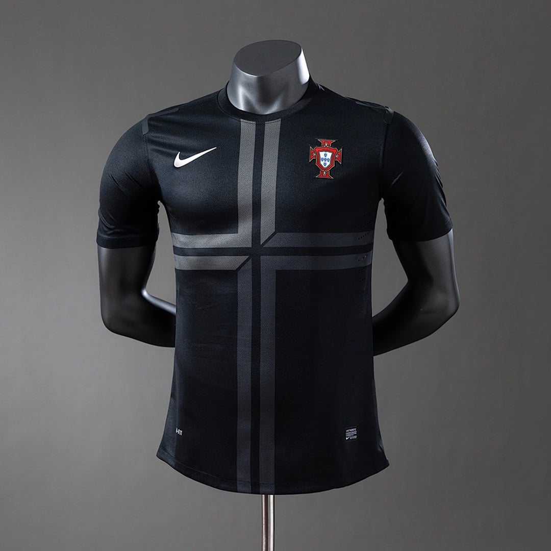 Camisola Alternativa de Portugal 2013 (Retro, Versao Jogador) - Vista 1