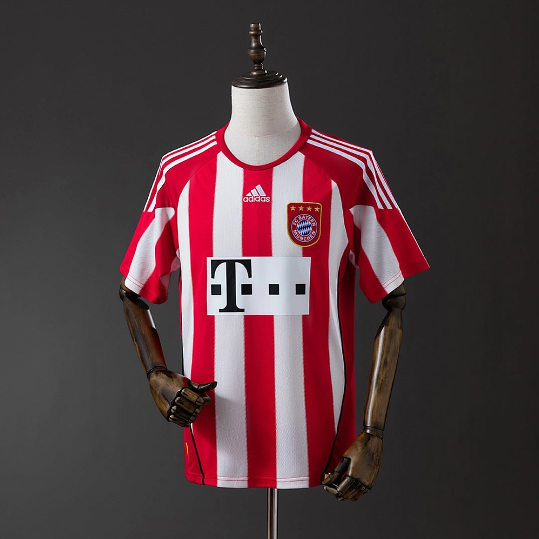 Camisola Principal do Bayern Munich 2010/2011 (Retro) - Vista 1