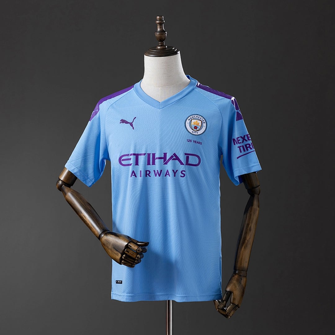 Camisola Principal do Manchester City 2019/2020 (Retro) - Vista 1