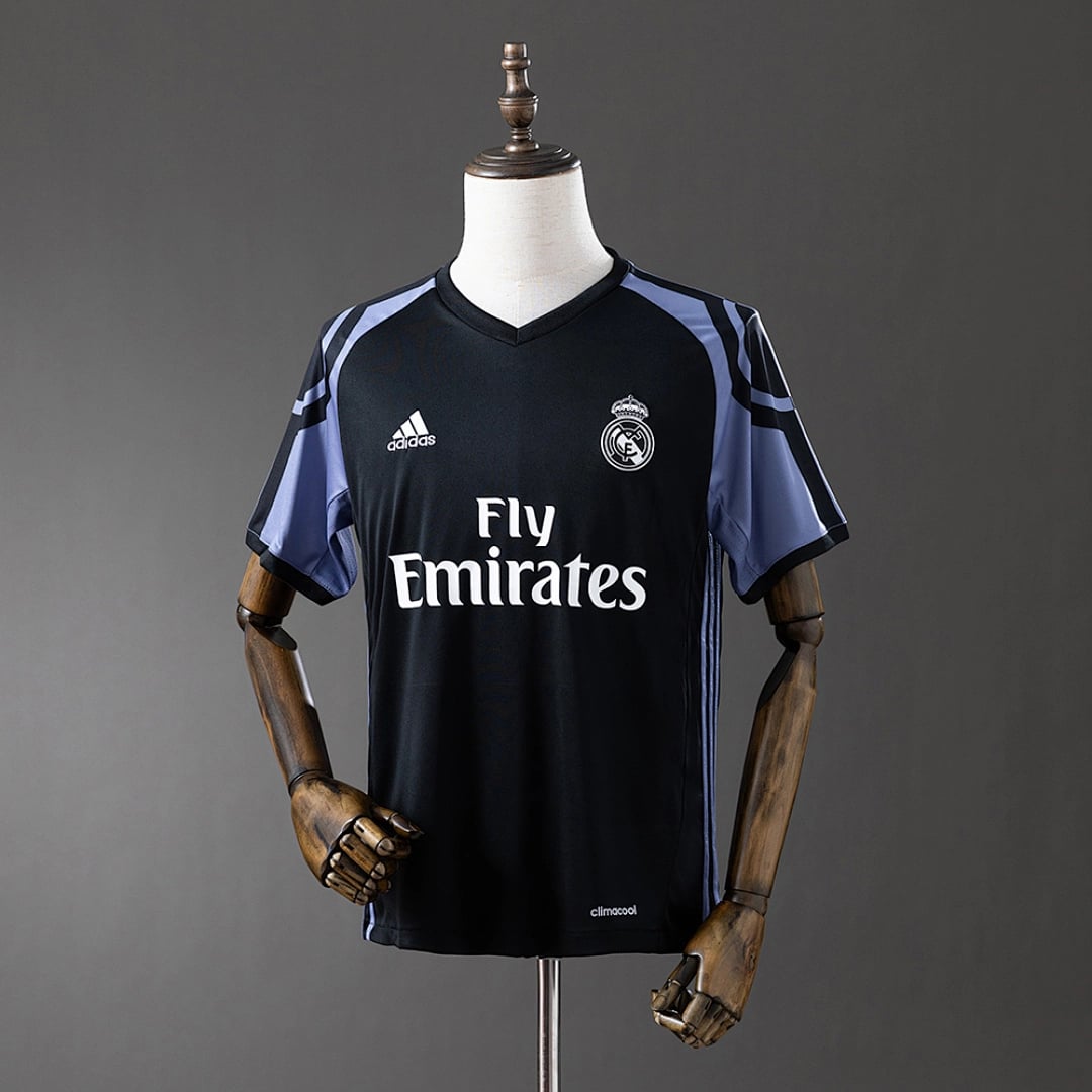 Camisola Terceira do Real Madrid 2016/2017 (Retro) - Vista 1