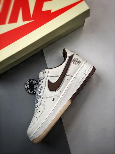 Stone Island x Air Force 1 Island - Vista 8