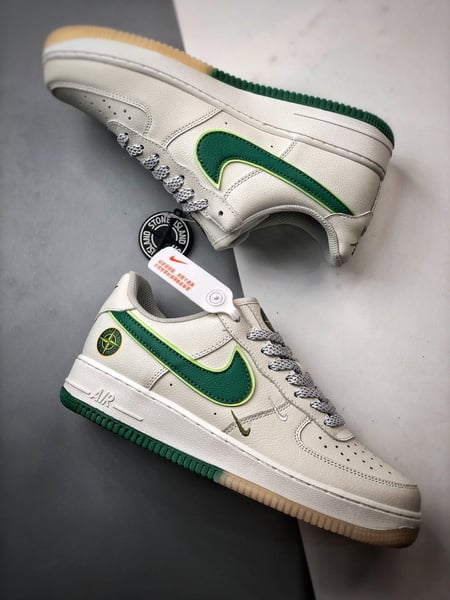 Stone Island x Air Force 1 Low Bege, Verde e Reflexo - Vista 6