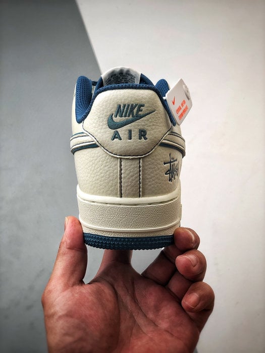 Stussy x Air Force 1 Low Branco e Azul - Vista 3