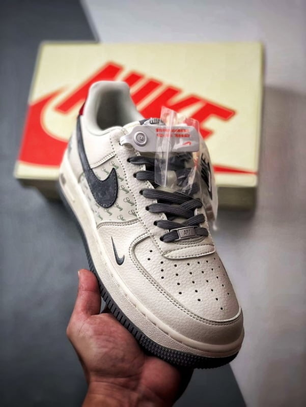 Stussy x Air Force 1 Low Cinza Vermelho - Vista 1