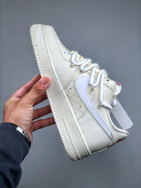 Stussy x Nike Air Force 1 Low 07 - Vista 9