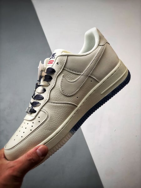 Sup x Air Force 1 Low Branco e Azul Gradiente com Três Ganchos - Vista 5