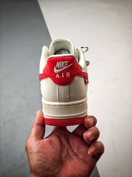Sup x Air Force 1 Low Branco e Vermelho 3M - Vista 4
