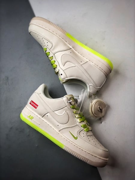 Sup x Air Force 1 Low Mescla Branco e Verde Fluorescente - Vista 6
