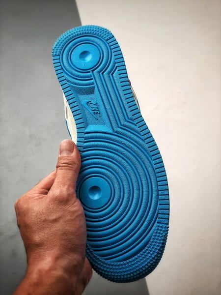 Sup x Air Force 1 Low Off-White e Azul 3M - Vista 3