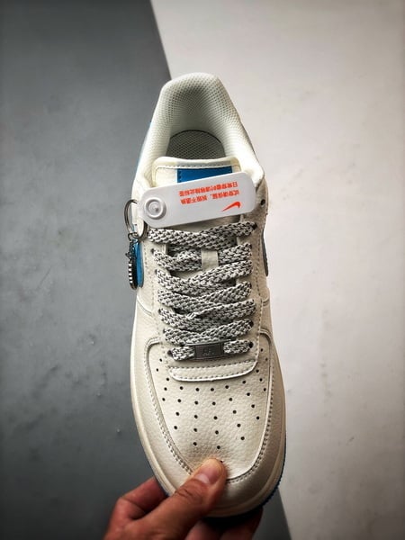 Sup x Air Force 1 Low Off-White e Azul 3M - Vista 8