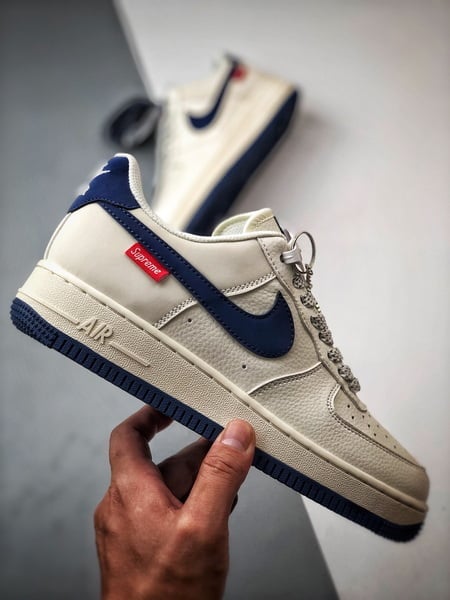 Sup x Air Force 1 Low Off-White e Azul Escuro 3M - Vista 7