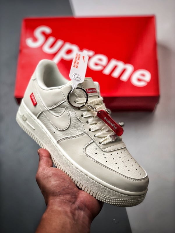 Sup x Air Force 1 Low Creme 3M Reflectivo - Vista 1