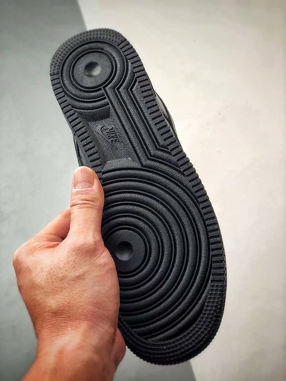 Sup x Air Force 1 Low Preto - Vista 4