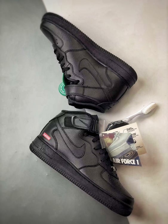 Sup x Air Force 1 Mid Preto - Vista 6
