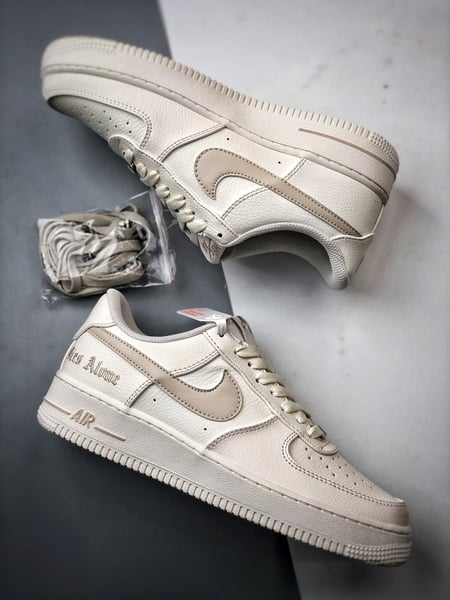 Vlone x Air Force 1 Low Creme e Khaki Claro - Vista 6