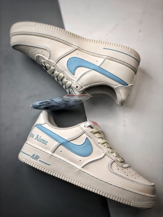 Vlone x Air Force 1 Low Creme e Azul Claro - Vista 6