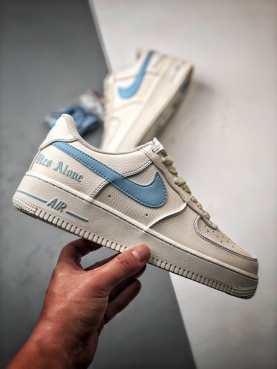 Vlone x Air Force 1 Low Creme e Azul Claro - Vista 7
