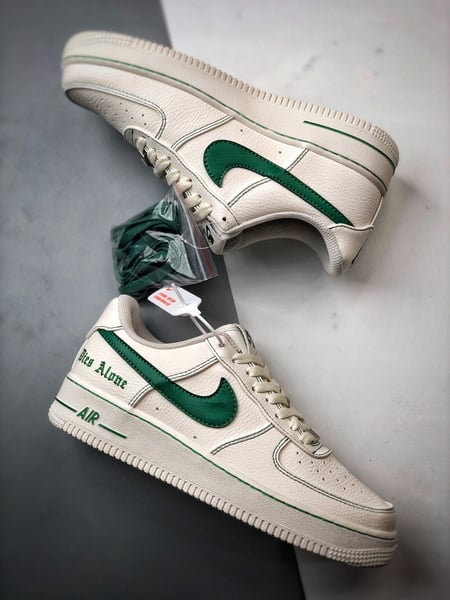 Vlone x Air Force 1 Low Bege e Verde - Vista 6