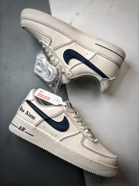 Vlone x Air Force 1 Low Bege e Azul - Vista 6