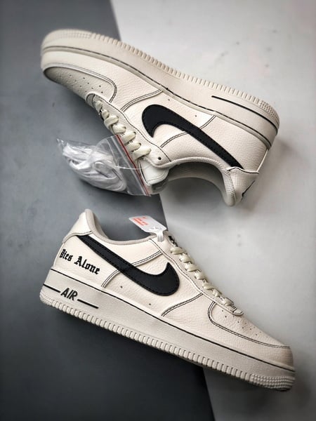 Vlone x Air Force 1 Low Bege e Preto - Vista 6