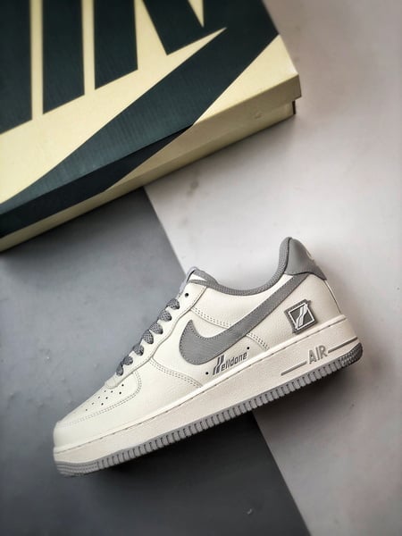 Welldone x Air Force 1 Low Branco e Cinza - Vista 8