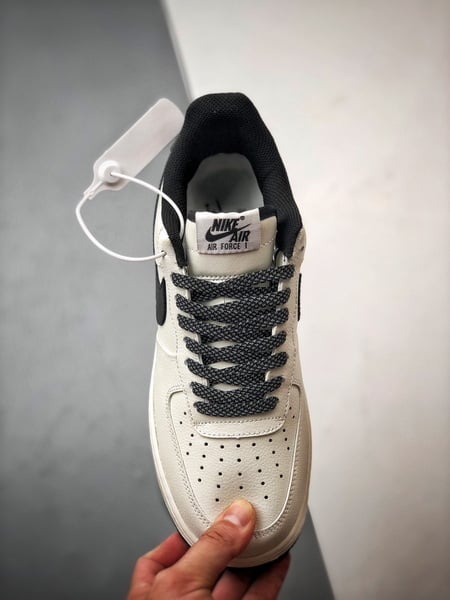 Welldone x Air Force 1 Low Branco e Preto - Vista 9